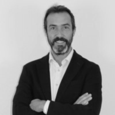 25Gonzalo Tradacete